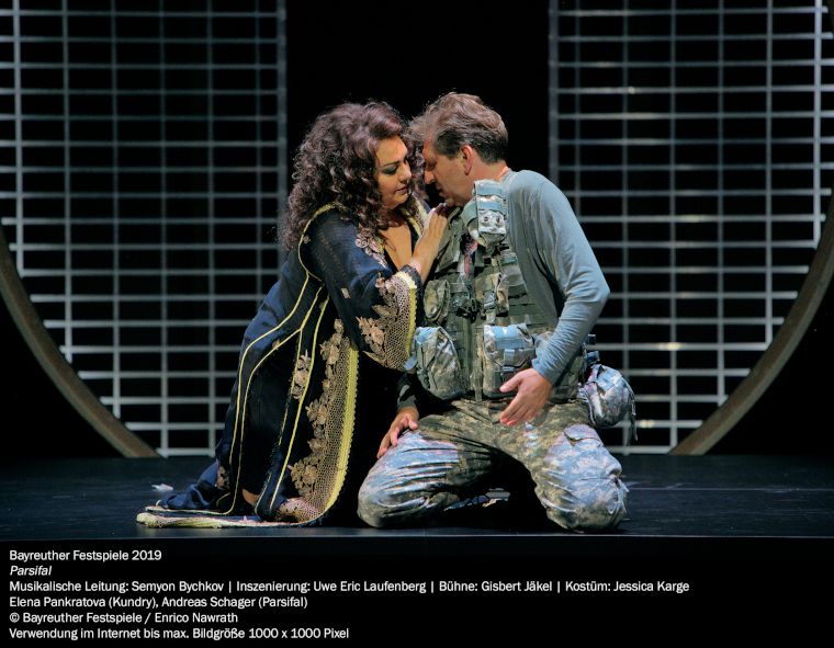 Bayreuther Festspiele 2019 / Parsifal hier Elena Pankratova als Kundry und Andreas Schager als Parsifal © Bayreuther Festspiele / Enrico Nawrath