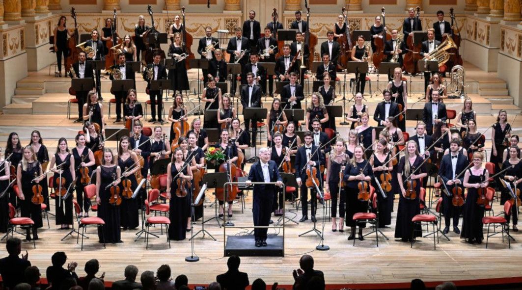 Semperoper / Gustav Mahler Jugendorchester mit Herbert Blomstedt © Matthias Creutziger
