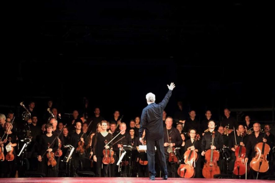 Stadttheater Minden / Das Rheingold - hier : Nordwestdeutsche Philharmonie mit Dirigent Frank Beermann © Patrik Klein