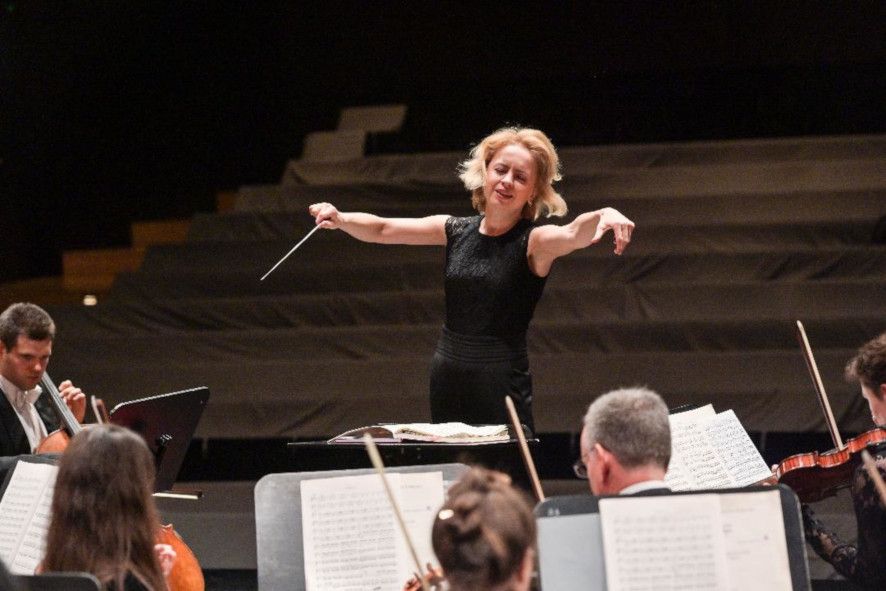  Magdeburger Philharmonie / Anna Skryleva neue Generalmusikdirektorin © Niels Böhme