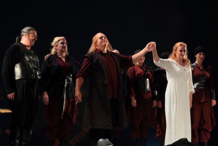 Stadttheater Minden / Die Walküre - hier : vl. Wotan, Brünnhilde, Siegmund, Sieglinde © Patrik Klein