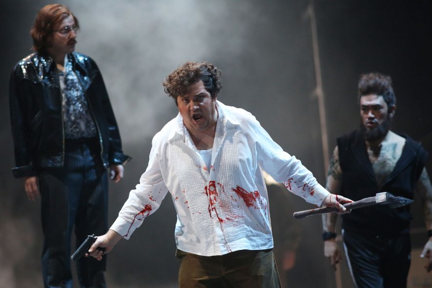  Landestheater Linz / Le Prophete - hier : Matthäus Schmidlechner als Jonas, Jeffrey Hartman in der Titelpartie des Jean, Adam Kim als Mathisen © Reinhard Winkler