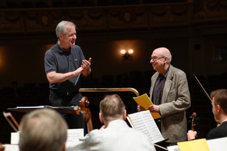 Sächsische Staatskapelle Dresden / 4. Symphoniekonzert - hier : Dirigent David Robertson © Matthias Creutziger