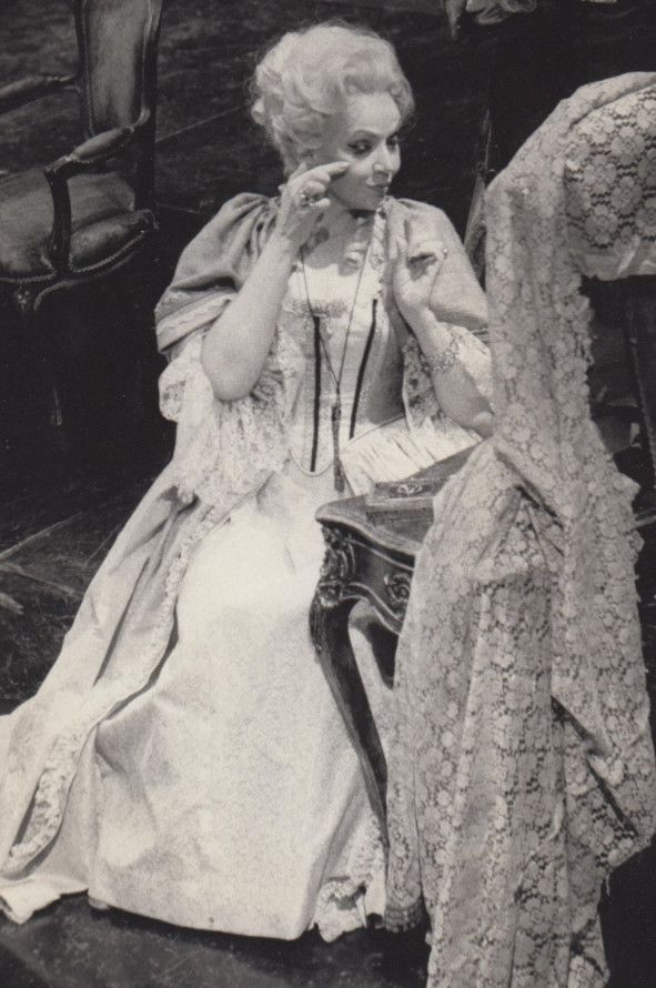 Arlene Saunders als Manon in Manon Lescaut 1982 © Colin Graham