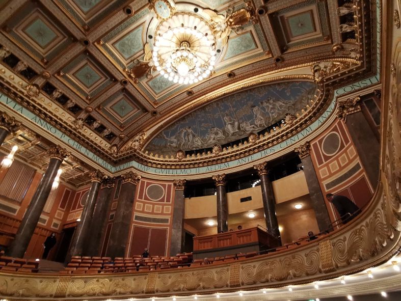 Kurhaus Wiesbaden / Friedrich von Thiersch Saal © Ingrid Freiberg