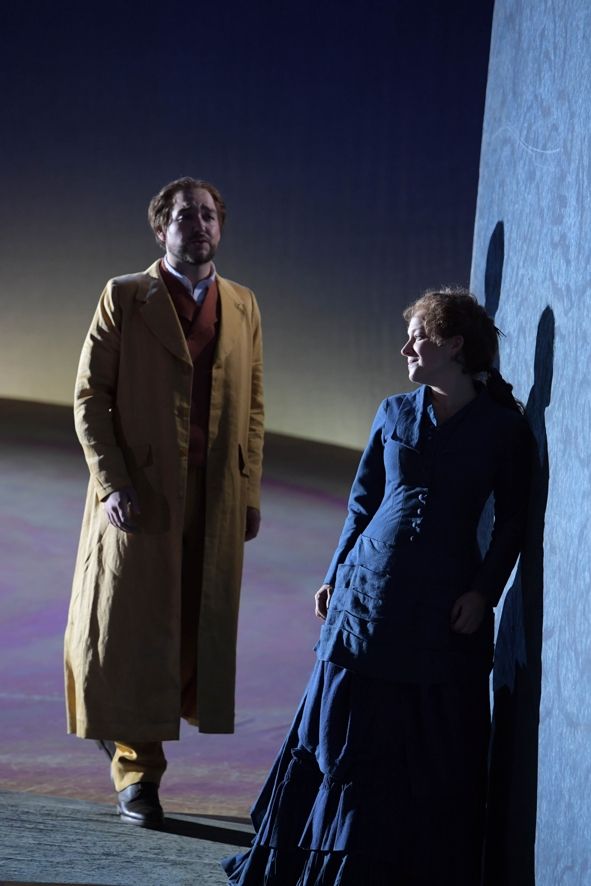 Oper Frankfurt / Werther - Werther und Charlotte © Barbara Aumüller