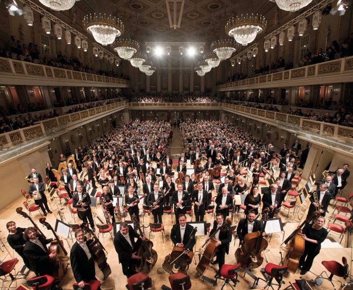 Konzerthausorchester Berlin / hier : Selfie ohne Dirigenten © Marco Borggreve