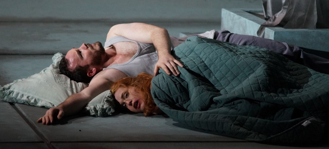 Hessisches Staatstheater Wiesbaden / Lady Macebth von Mzensk - hier : Cornelia Besko und Aaron Cawley © Karl und Monika Forster