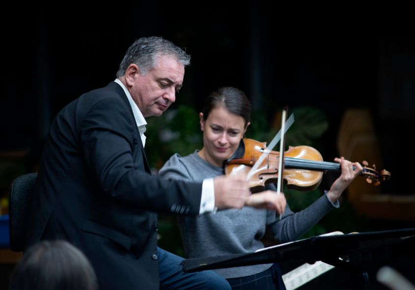Kongresshaus Biel / Sinfonie Orchester Biel Solothurn mit Dirigent Yannis Pouspourikas © Rodrigo Carrizo Couto