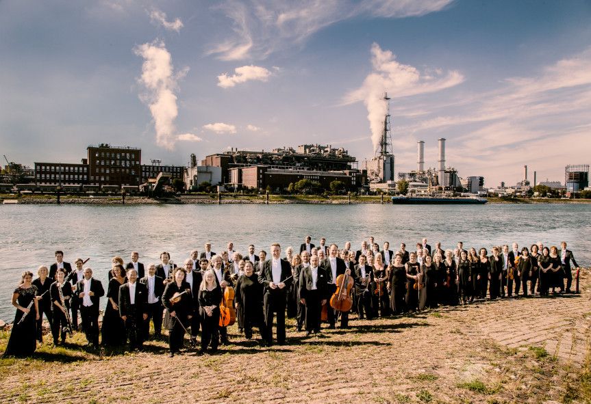 Deutsche Staatsphilharmonie Rheinland-Pfalz an der Neckarspitze © Felic Broede