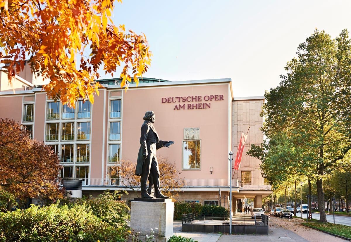 Düsseldorf, Rheinoper, DIE ZAUBERLÖTE - Wolfgang Amadeus Mozart, IOCO