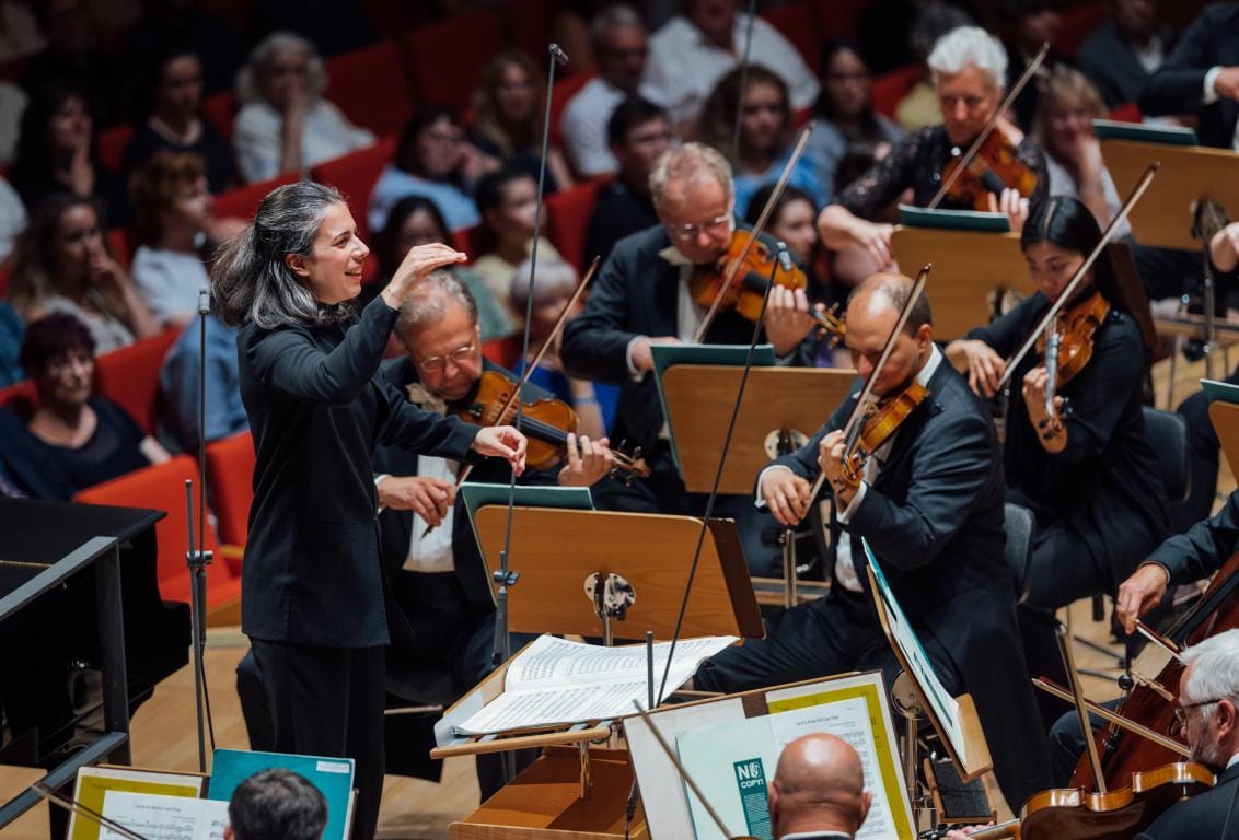 Dresden, Semperoper, 4. Symphoniekonzert der Staatskapelle Dresden, IOCO