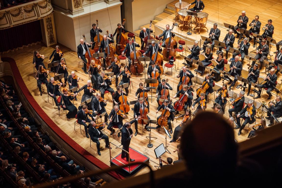 Dresden, Semperoper, 6. Symphoniekonzert zum Gedenken an die Zerstörung 1945, IOCO