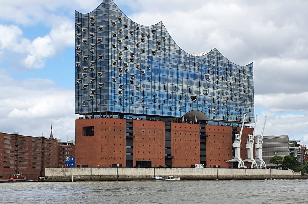 Hamburg, Elbphilharmonie, "ECHOES  OF  CHAGALL", Leon Gurvitch, IOCO
