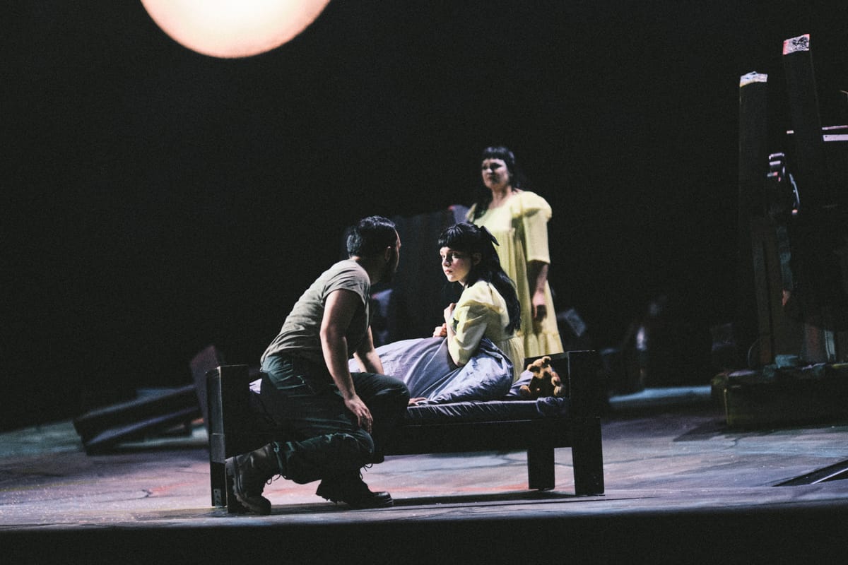 Regensburg, Theater Regensburg, MADAMA BUTTERFLY - Interview mit Regisseurin Juana Inés Cano Restrepo und Bühnen- und Kostümbildnerin Anna Schöttl