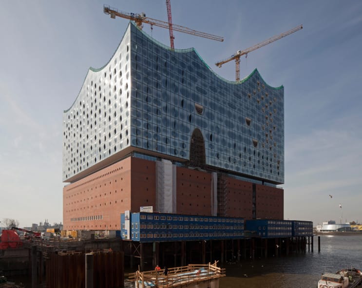 Hamburg, Elbphilharmonie, Eröffnung Januar 2017 - Weisse Haut installiert, IOCO Aktuell, 06.02.2016