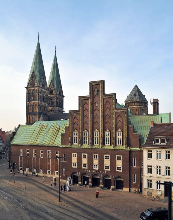 Bremen, Die Glocke, 6. Philharmonisches Konzert - Mozart, Berg, Adès, Beethoven, IOCO Kritik, 12.02.2020