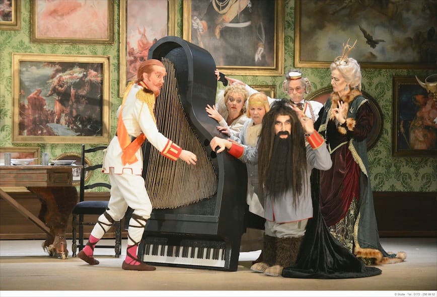 Krefeld, Theater Krefeld Mönchengladbach, Die lustigen Nibelungen - Oscar Straus, IOCO Kritik, 21.10.2012