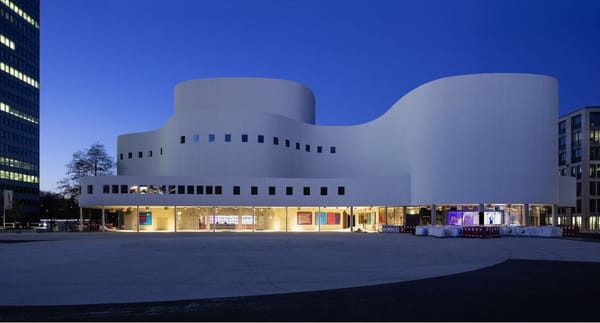 Düsseldorf, Düsseldorfer Schauspielhaus, JEDER STIRBT FÜR SICH ALLEIN – nach dem Roman von Hans Fallada, IOCO