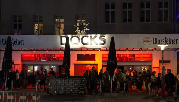 Hamburg, DOCKS, Leon Gurvitch, "Waves - Piano unplugged", IOCO