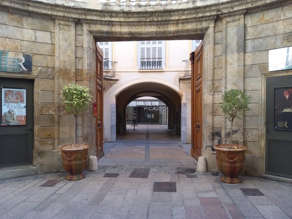 Perpignan (Südfrankreich), Ausstellungsbesuch im Musée Hyacinthe Rigaud, IOCO