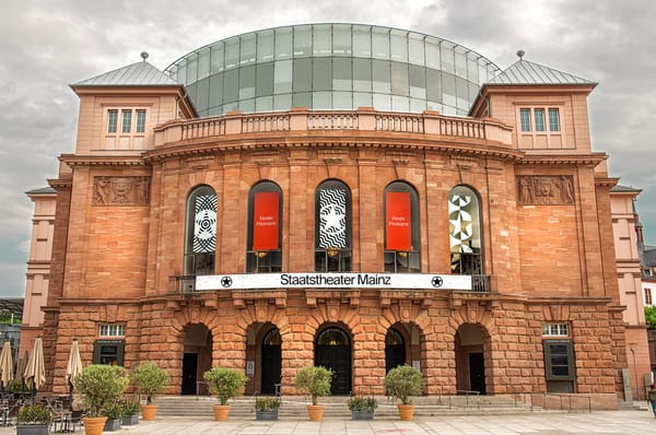 Mainz, Staatstheaters Mainz, DER BLINDE PASSAGIER - Maria Lazar, IOCO