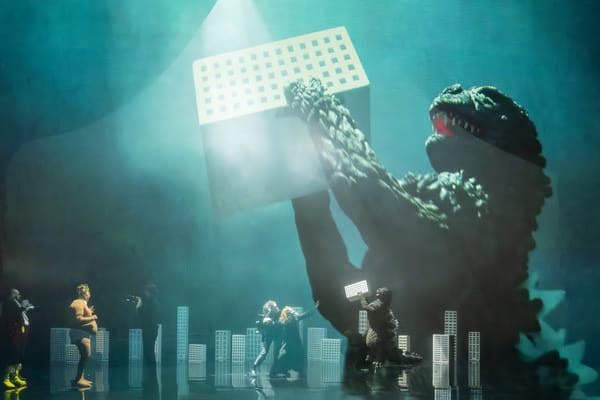 Hamburg, Staatsoper,  Monster's Paradise - O. Neuwirth, E. Jelinek, IOCO