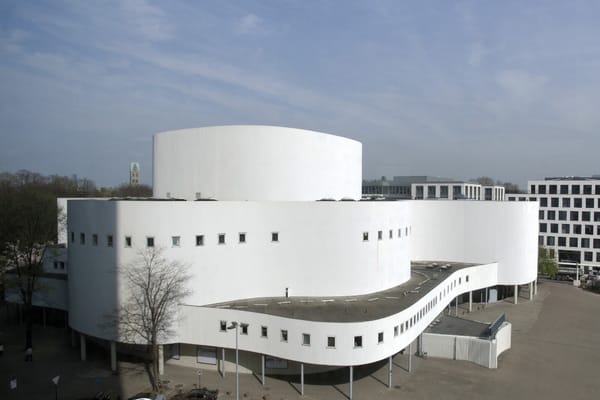 Düsseldorf, Düsseldorfer Schauspielhaus, Lieber ein lebendiger Hund als ein toter Löwe - Heinrich Heine, IOCO Kritik, 10.10.2020