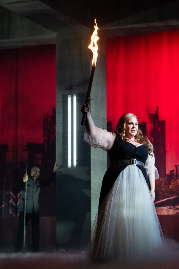 Stadttheater Klagenfurt / GÖTTERDÄMMERUNG hier Katherine Broderick als Brünnhilde (c) Stadttheater Klagenfurt Arnold Pöschl