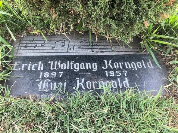 Erich Wolfgang Korngold Grabstätte in Los Angeles Foto Wikimedia
