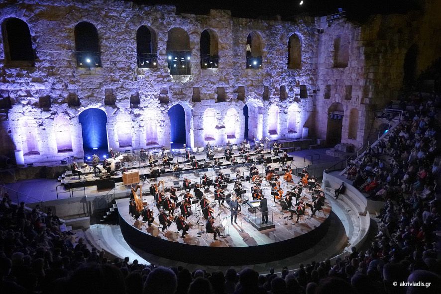  Jonas Kaufmann und das Griechische National Orchester im ODEON THEATER HERODES ATTICUS von Athen © Haris Akriviadis