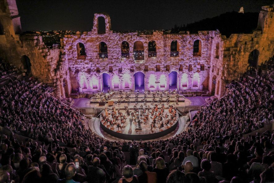 Odeon Theater Herodes Atticus, Athen, im Schatten der Akropolis © A Simopoulos