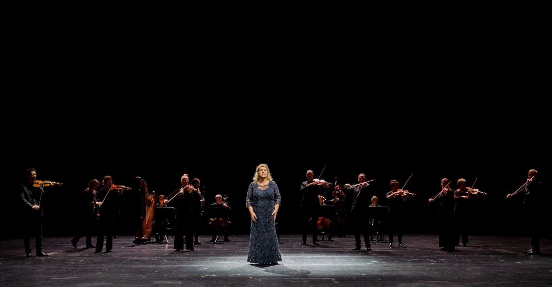 Deutsche Oper am Rhein / Tristan und Isolde hier Alexandra Petersamer (Isolde), Duisburger Philharmoniker. © Hans Jörg Michel