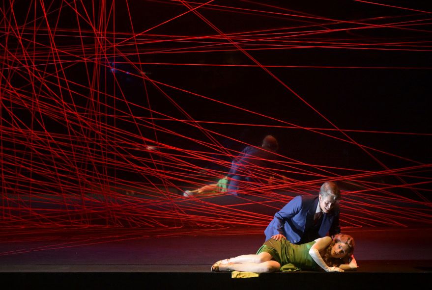 THÉÂTRE DES CHAMPS-ÉLYSÉES / GIULIO CESARE IN EGITTO hier Gaëlle Arquez als Giulio Cesare, Sabine Devieilhe als Cleopatra © Vincent PONTET