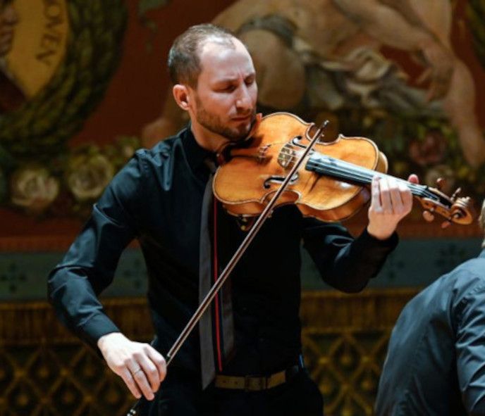 Semperoper / Antoine Tamestit © Matthias Creutziger