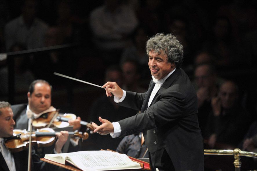 Elbphilharmonie / NDR Elbphilharmonie Orchester hier Dirigent Semyon Bychkov © Chris Christodoulou