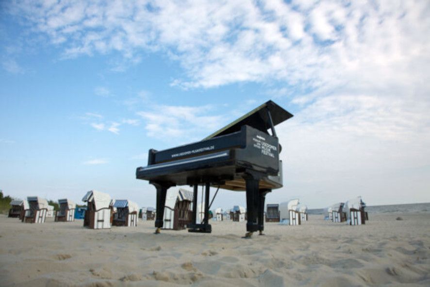 Strandflügel des Usedomer Musikfestival - in der Nähe von Seebad Ahlbeck © Usedomer Musikfestival - Geert Maciejewski
