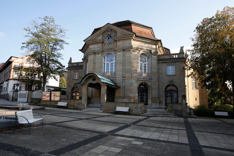 Kissinger Sommer - Theater und Theaterplatz © Hanna Becker 