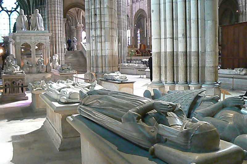 Basilika Saint Denis bei Paris © Wikimedia Commons