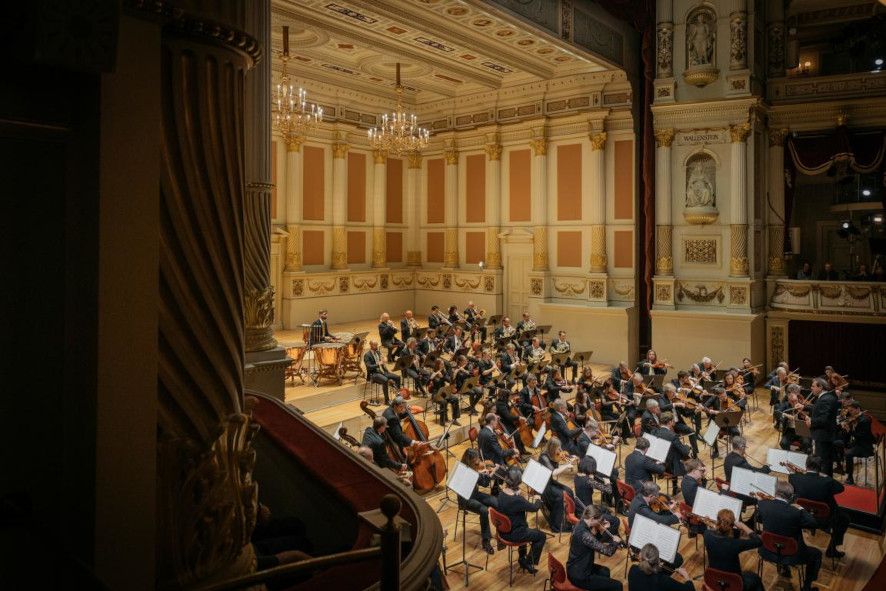 Semperoper / Sächsische Staatskapelle mit Daniele Gatti © Oliver Killig