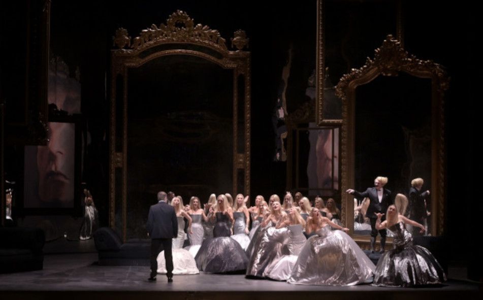 Théâtre des Champs-Élysées, Paris / LA PÉRICHOLE hier Szenefoto © Vincent Pontet