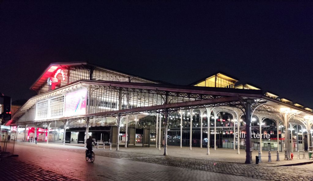 FESTIVAL D’AUTOMNE PARIS - LA VILLETTE – GRANDE HALLE © Peter M Peters