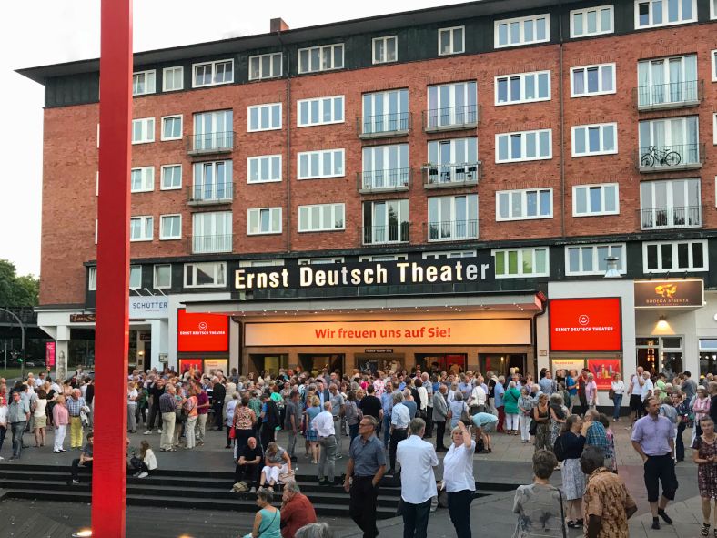 Ernst Deutsch Theater Hamburg © Oliver Fantitsch
