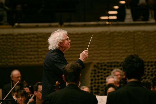 Bayrischer Rundfunk / SIEGFRIED hier Simon Rattle und Orchester © Daniel Dittus