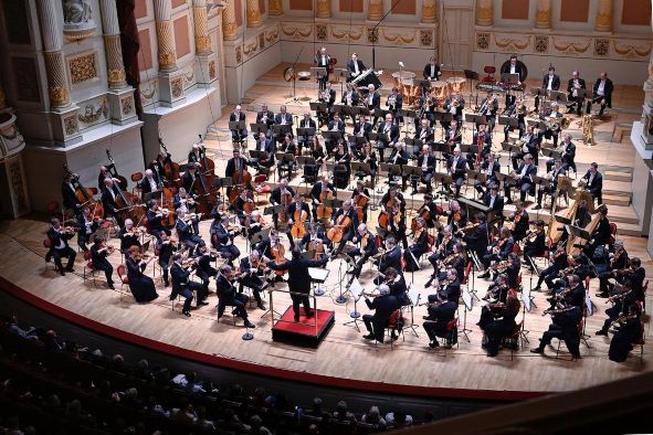 Sächsische Staatskapelle Dresden in der Semperoper © Matthias Creutziger