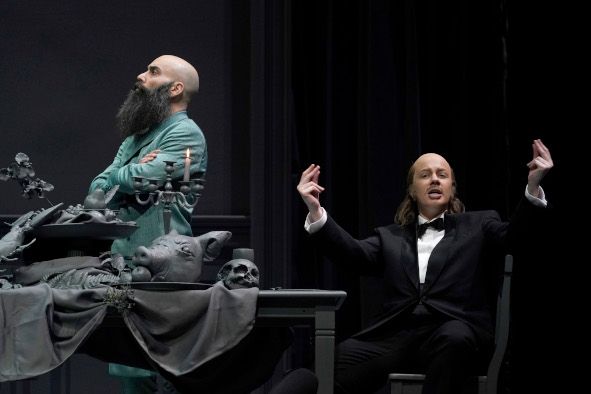 Oper Wuppertal / DIE KRÖNUNG DER POPPEA hier Sebastian Campione als Seneca und Catriona Morison als Nero © Jens Grossmann