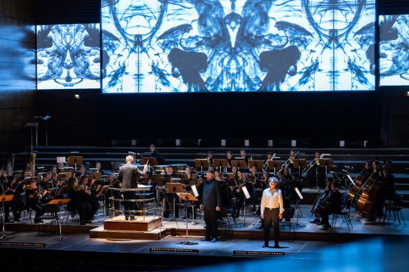 Rudolf-Oetker-Halle Bielefeld / PARSIFAL hier Orchester, Andreas Hörl, Alexander Kaimbacher - Theater Bielefeld © Sarah Jonek