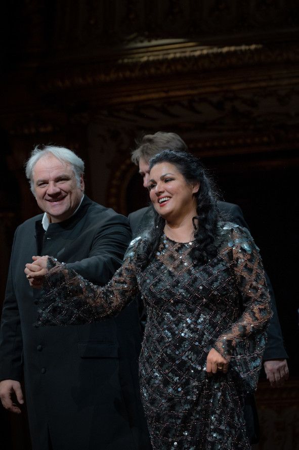 Hessisches Staatstheater Wiesbaden/ NABUCCO Konzertante Aufführung hier Željko Lucic, Anna Netrebko, Michael Güttler © Hessisches Staatstheater Wiesbaden