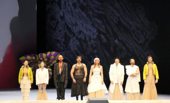 Staatsoper Hamburg / VENERE E ADONE - hier das Ensemble zum Schlussapplaus © WOLFGANG RADTKE