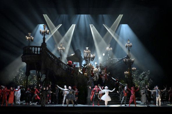 Paris, Opéra national de Paris - Bastille / ROMÉO ET JULIETTE hier Szenenphoto © Vincent Pontet